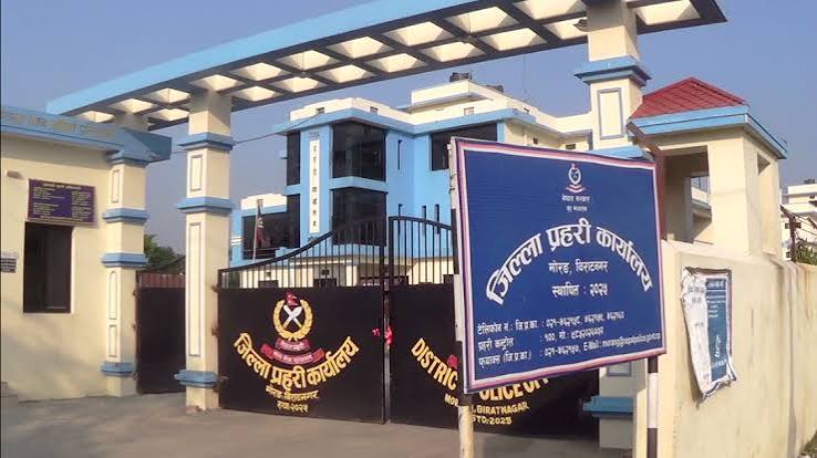 <span class='c1'>बुढीगंगाबाट यौन दुव्र्यवहारमा एक</span> <span class='c2'>जना शिक्षक पक्राउ</span>