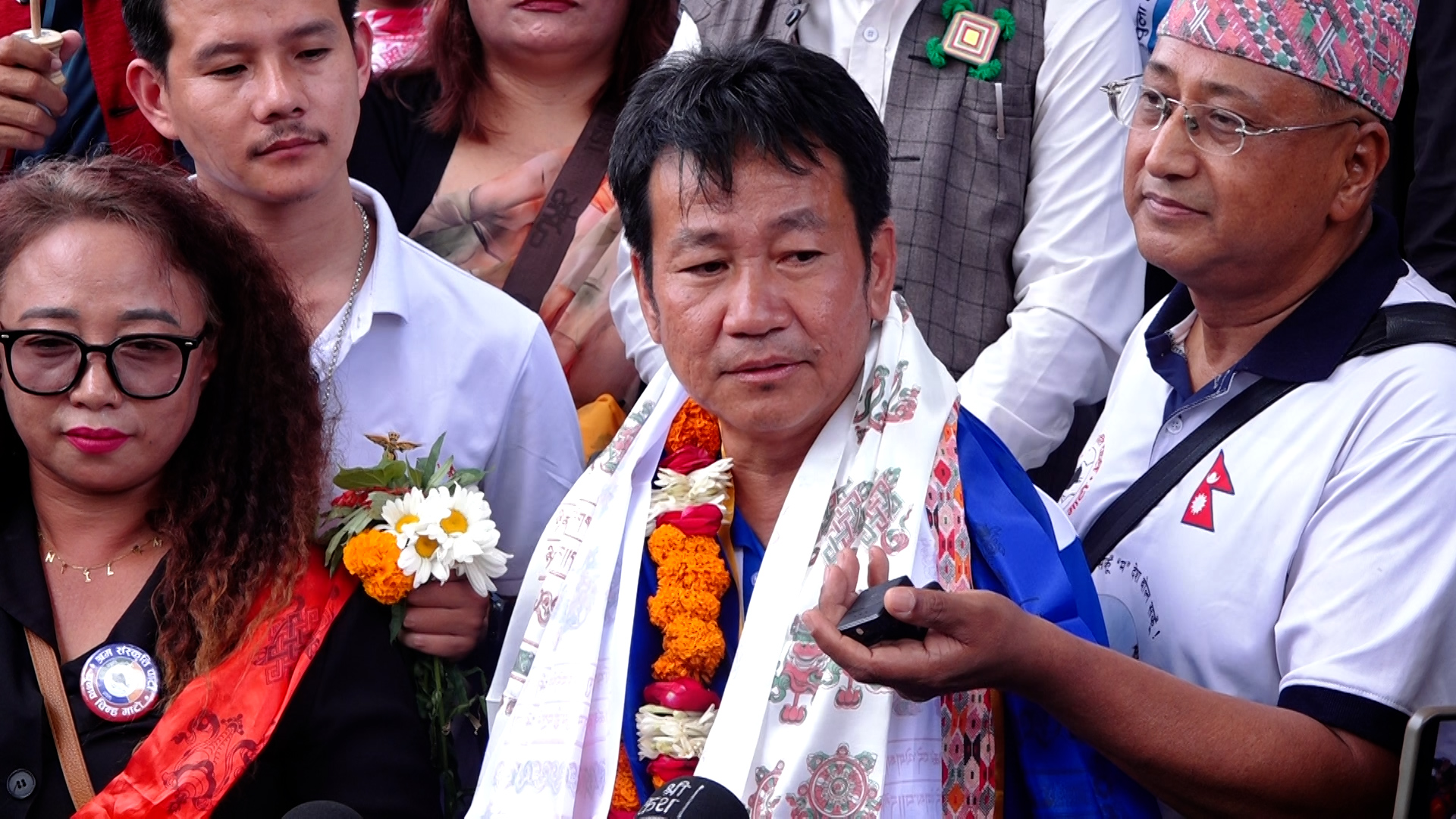<span class='c1'>दार्चुलामा झोलुङ्गे पुल उद्घाटनपछि हर्क साम्पाङ : महाकालीमा</span> <span class='c2'>अर्को पुल बनाउन भारतको लिखित सहमति आवश्यक</span>