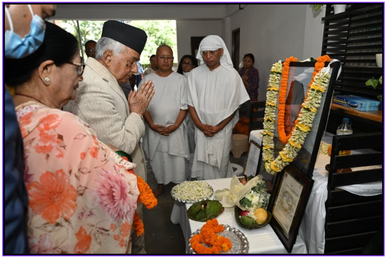 <span class='c1'>गोपालमान श्रेष्ठको निवास पुगेर</span> <span class='c2'>राष्ट्रपति पौडेलले दिए श्रद्धाञ्जली</span>