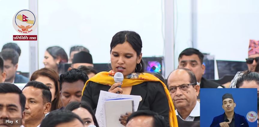 <span class='c1'>गृहमन्त्रीका स्वकीय सचिवले फोन नै</span> <span class='c2'>उठाउँदैनन् : सांसद बानु</span>