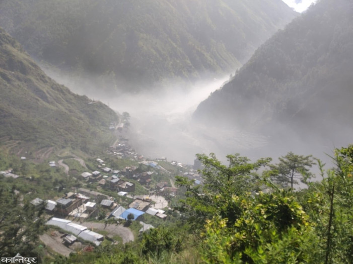 <span class='c1'>रसुवामा बाढीपछि धादिङ प्रशासनद्वारा त्रिशूली</span> <span class='c2'>किनारमा सतर्कता अपनाउन आग्रह</span>