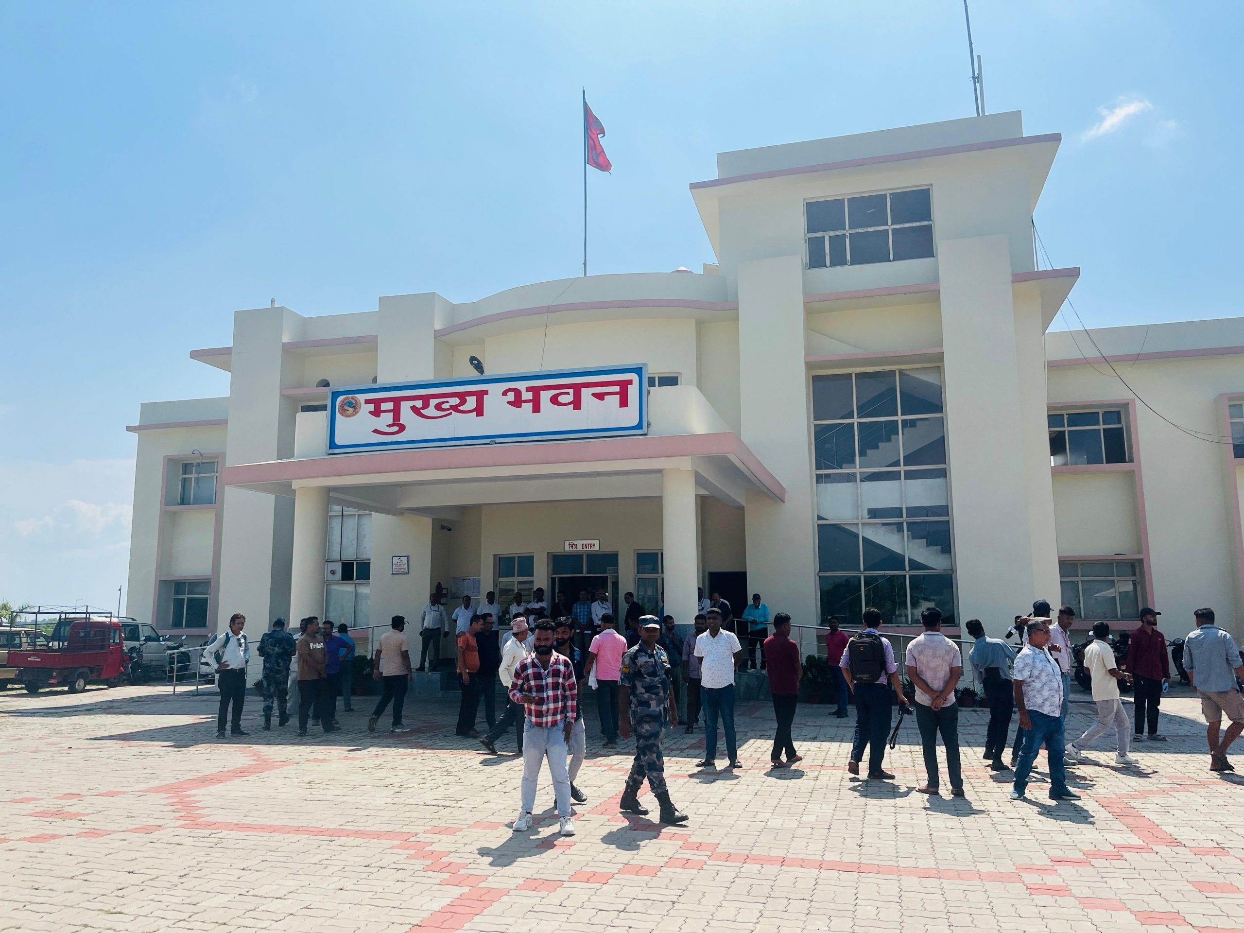 <span class='c1'>आईसिपी सडक चारलेनमा विस्तार धमाधम,</span> <span class='c2'>भन्सारका लागि गोदाम–यार्ड समेत बन्दै</span>