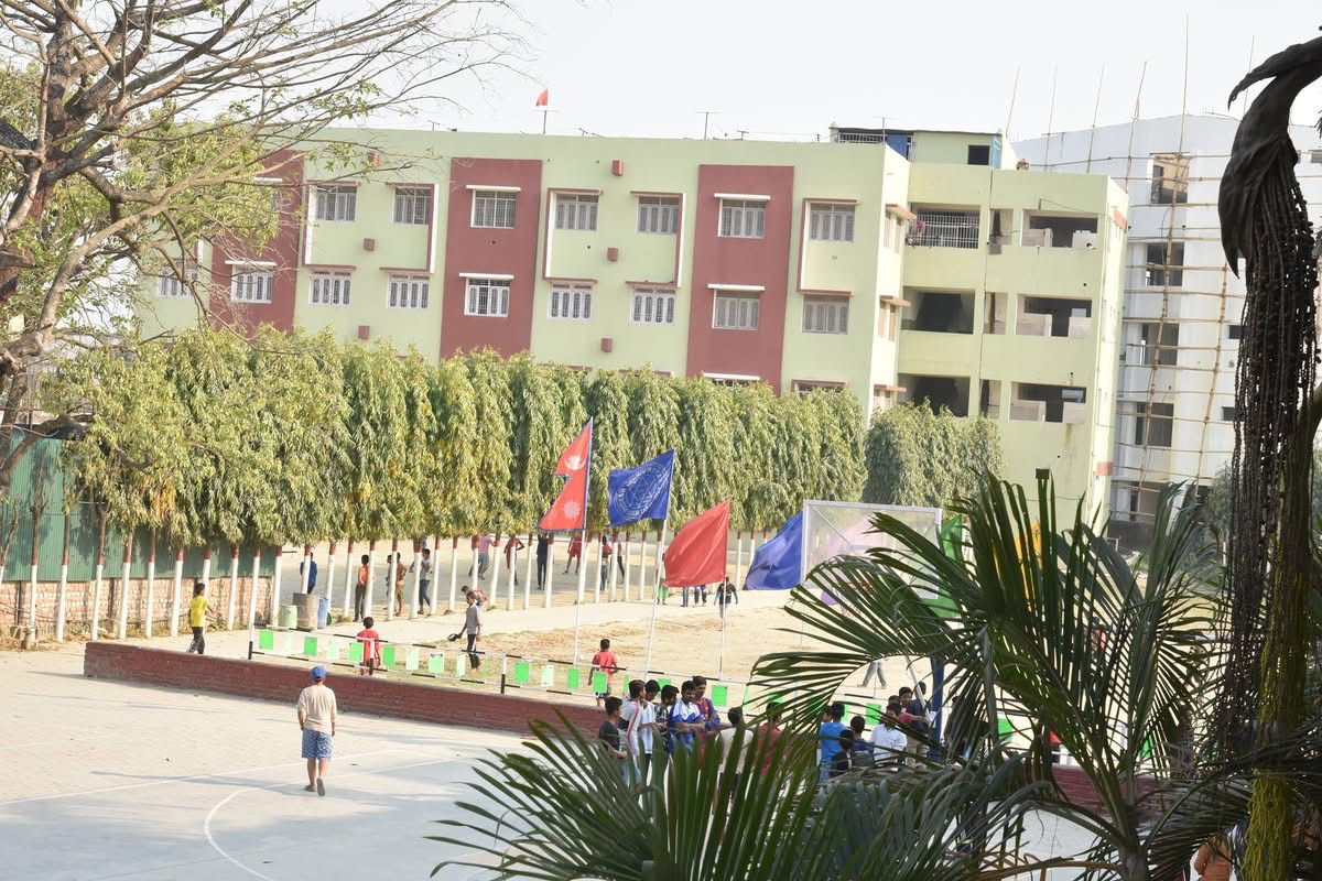 <span class='c1'>बालकल्याण विद्यामन्दिरद्वारा बाढीपीडितका लागि</span> <span class='c2'>१० लाख सहयोग</span>