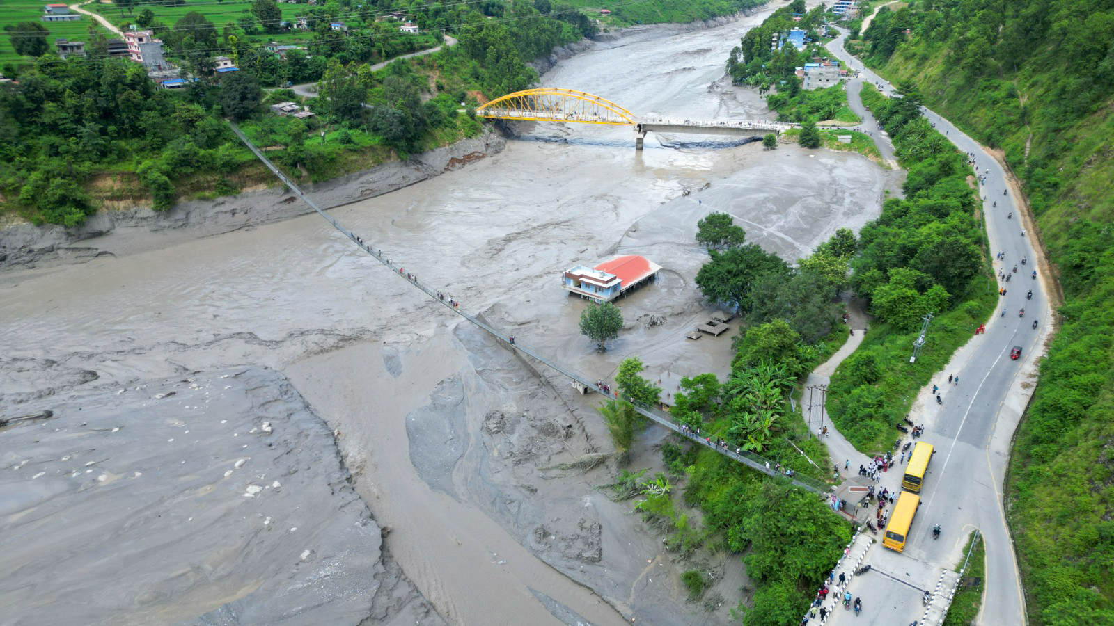 <span class='c1'>कैलाश मानसरोवर यात्रा गर्न गएका</span> <span class='c2'>३७ भारतीय तीर्थयात्री सुरक्षित</span>