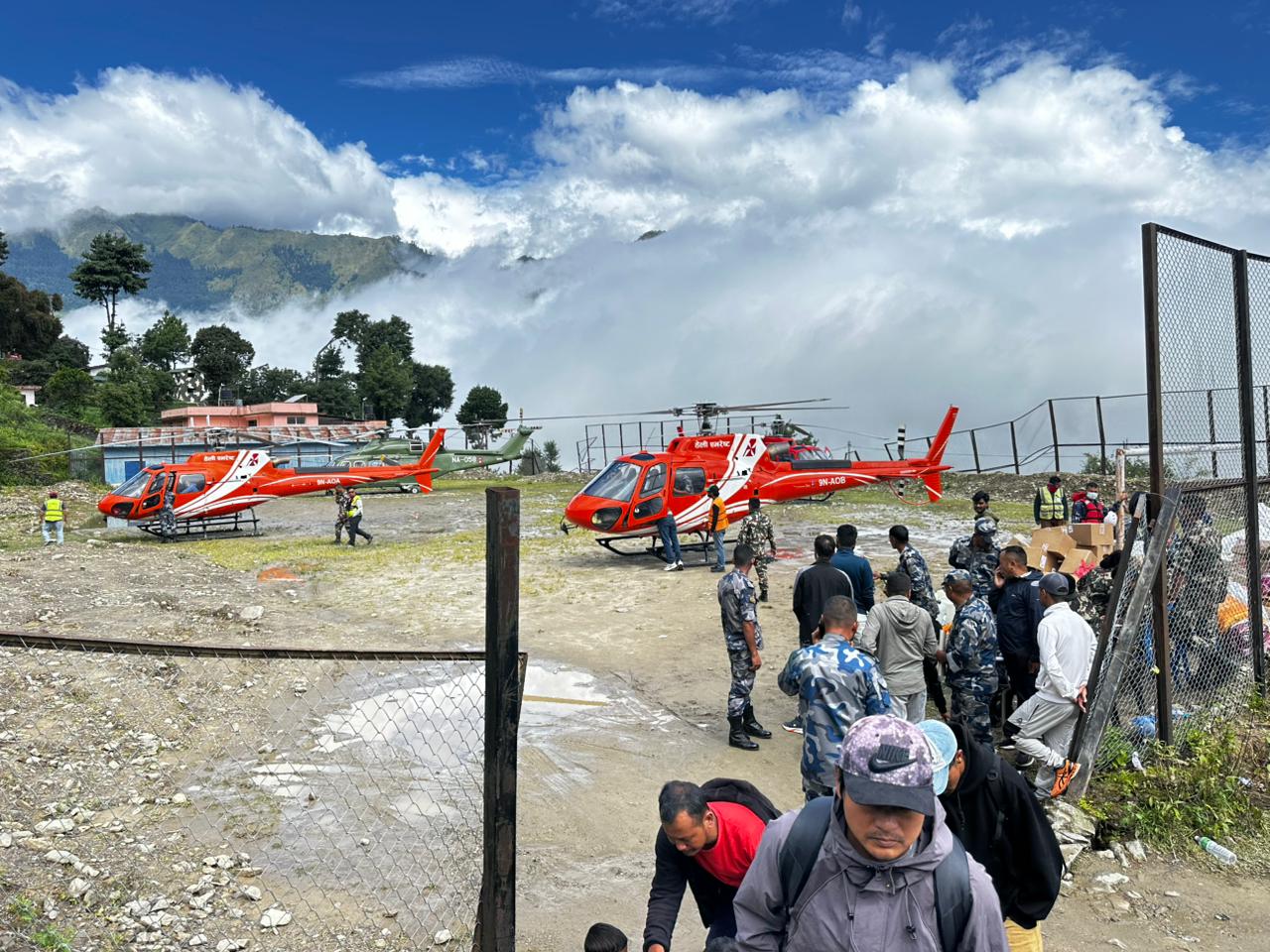 <span class='c1'>रसुवा बाढी : उद्धार कार्यमा जुटेको</span> <span class='c2'>सेनाले हालसम्म २६५० जनालाई सुरक्षित निकाल्यो</span>