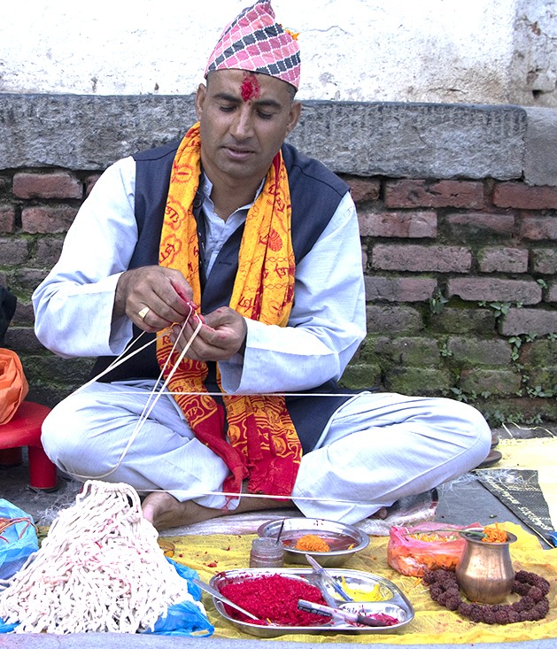 <span class='c1'>आज रक्षाबन्धन तथा</span> <span class='c2'>जनैपूर्णिमा मनाइँदै</span>