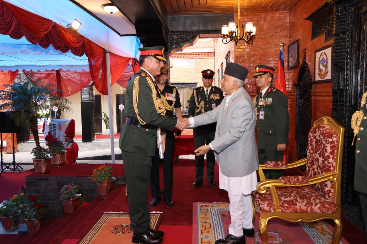 <span class='c1'>भारतीय स्थल सेनाध्यक्ष सेठलाई नेपाली</span> <span class='c2'>सेनाको मानार्थ महारथीको दर्जा प्रदान</span>