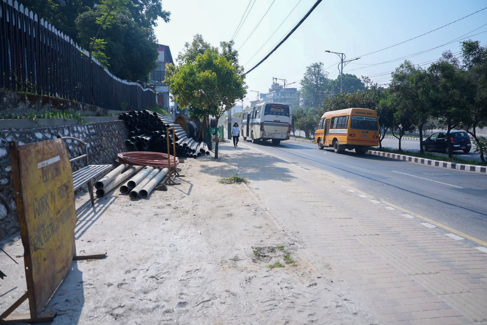 <span class='c1'>काठमाडौं–धुन्चे सडकखण्ड साना सवारीका लागि सञ्चालनमा,</span> <span class='c2'>रसुवा पुनः सडक सञ्जालसँग जोडियो</span>