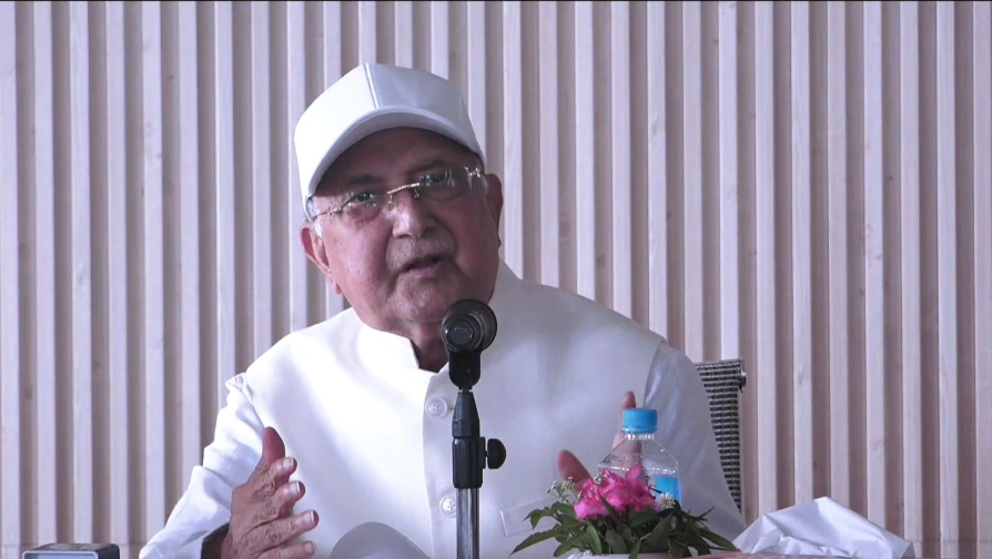 <span class='c1'>भोटेकोशी बाढी राष्ट्रिय शोकको विषय हो,</span> <span class='c2'>विपत्तिमाथि राजनीति गर्नु हुँदैन :ओली</span>