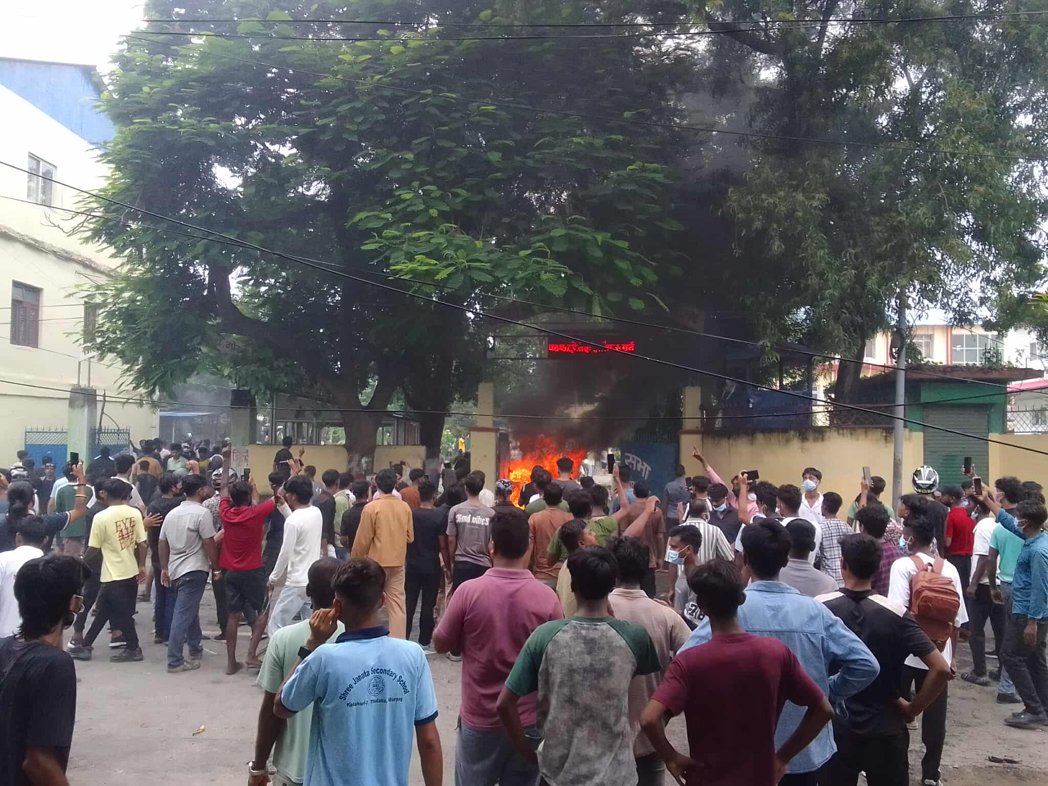 <span class='c1'>कोशी प्रदेशका युवा भन्छन् : परिवर्तनको आशा</span> <span class='c2'>जीवितै, अहिले नै सरकारको ‘जज’ नगरौं</span>