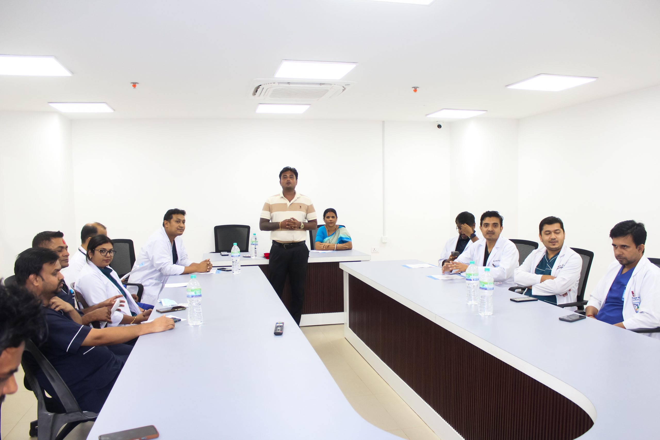 <span class='c1'>जीवन विकास सामुदायिक अस्पतालमा थपिए तीन विशेषज्ञ चिकित्सक,</span> <span class='c2'>पहिलोपटक सुरु भयो छाला तथा यौनरोग विशेषज्ञ सेवा</span>