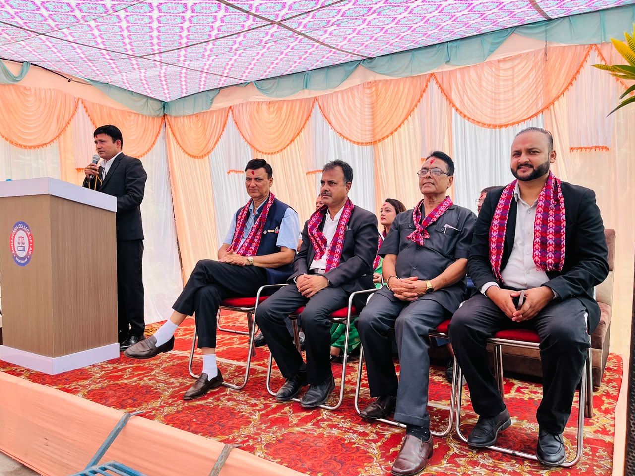 <span class='c1'>अनपुर्ण कलेज अफ लद्वारा बीएएलएलबी ब्याच</span> <span class='c2'>२०८३ का नवप्रवेशी विद्यार्थीलाई स्वागत</span>