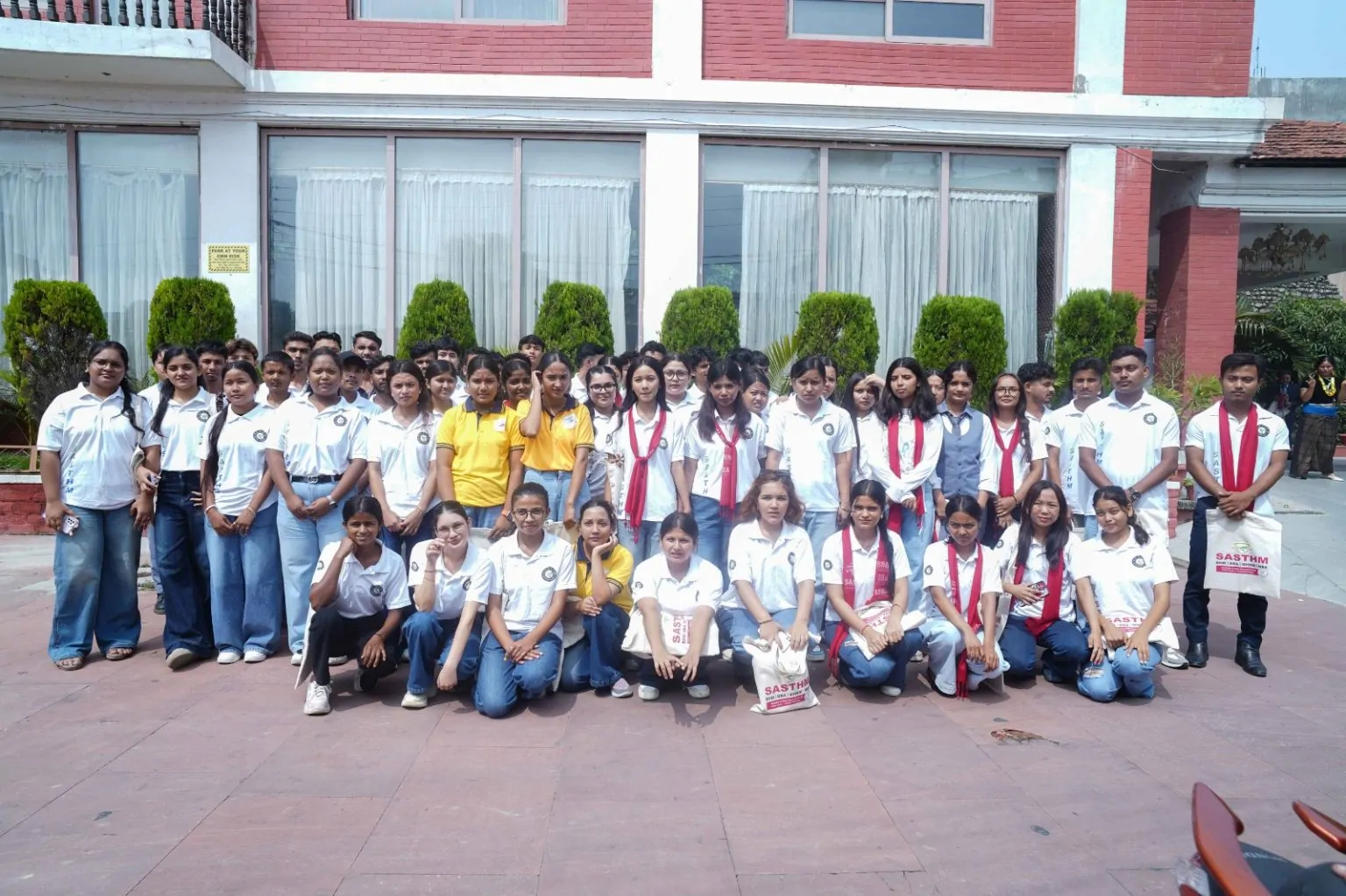 <span class='c1'>विराटनगरको सास्थम कलेजमा बीबीए र</span> <span class='c2'>बीएचएमका नयाँ विद्यार्थीलाई स्वागत</span>