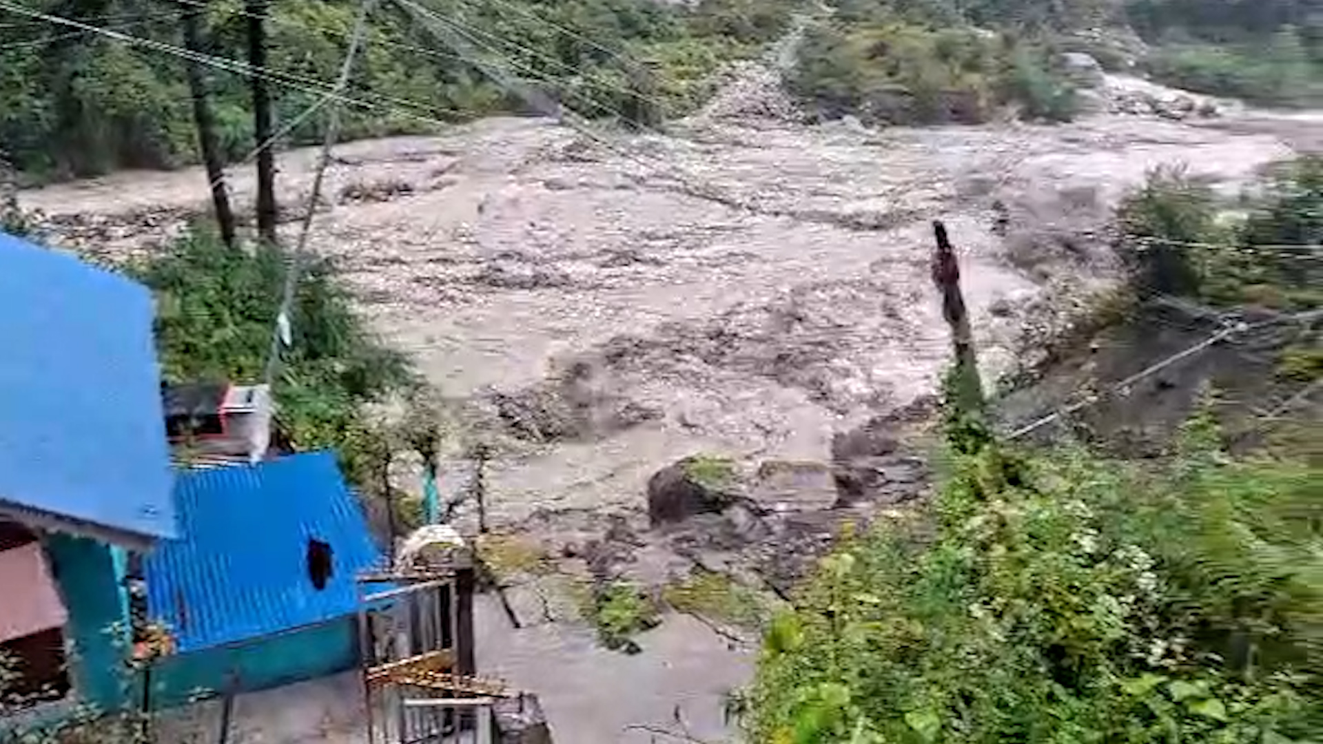 <span class='c1'>म्याग्दीमा पहिरोका कारण ६ जनाको</span> <span class='c2'>मृत्यु, ३ जना बेपत्ता</span>