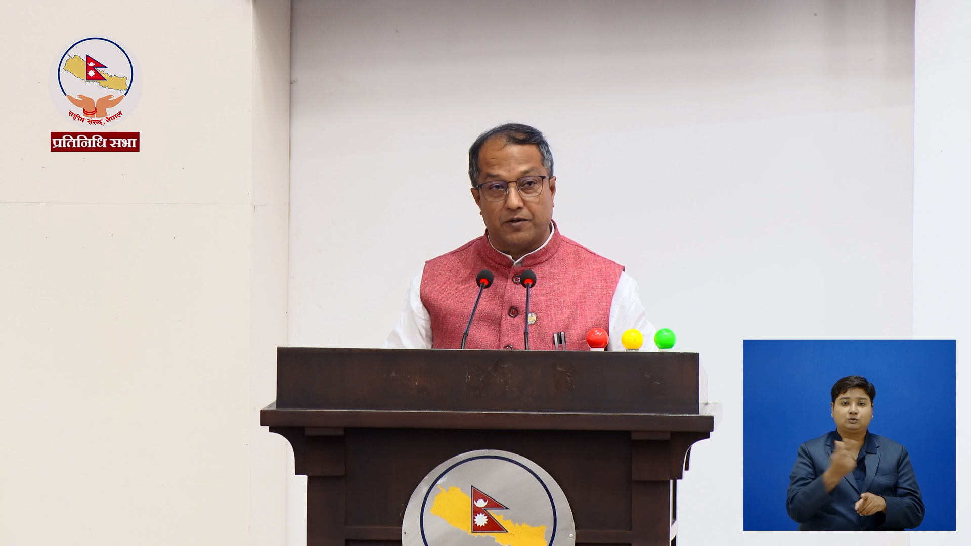 <span class='c1'>एलपीजी ग्यास अभावका कारण पहिचान गरी</span> <span class='c2'>समाधानमा जुटेका छौँ : मन्त्री साह</span>