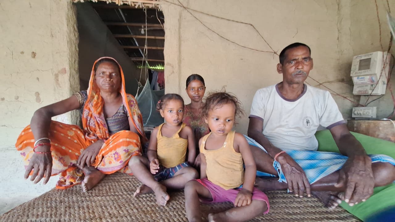 <span class='c1'>रंगेलीमा ऋषिदेवकाे पीडा: दुई छोरा</span> <span class='c2'>सम्पर्कविहीन पाँच नातिनातिनीकाे पालनपोषण गर्दे</span>
