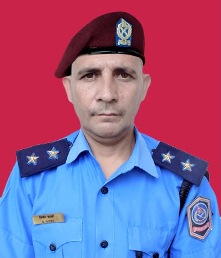 <span class='c1'>कोशी प्रदेशको सर्वोत्कृष्ट प्रहरीमा</span> <span class='c2'>बिनोद कार्की घोषित</span>