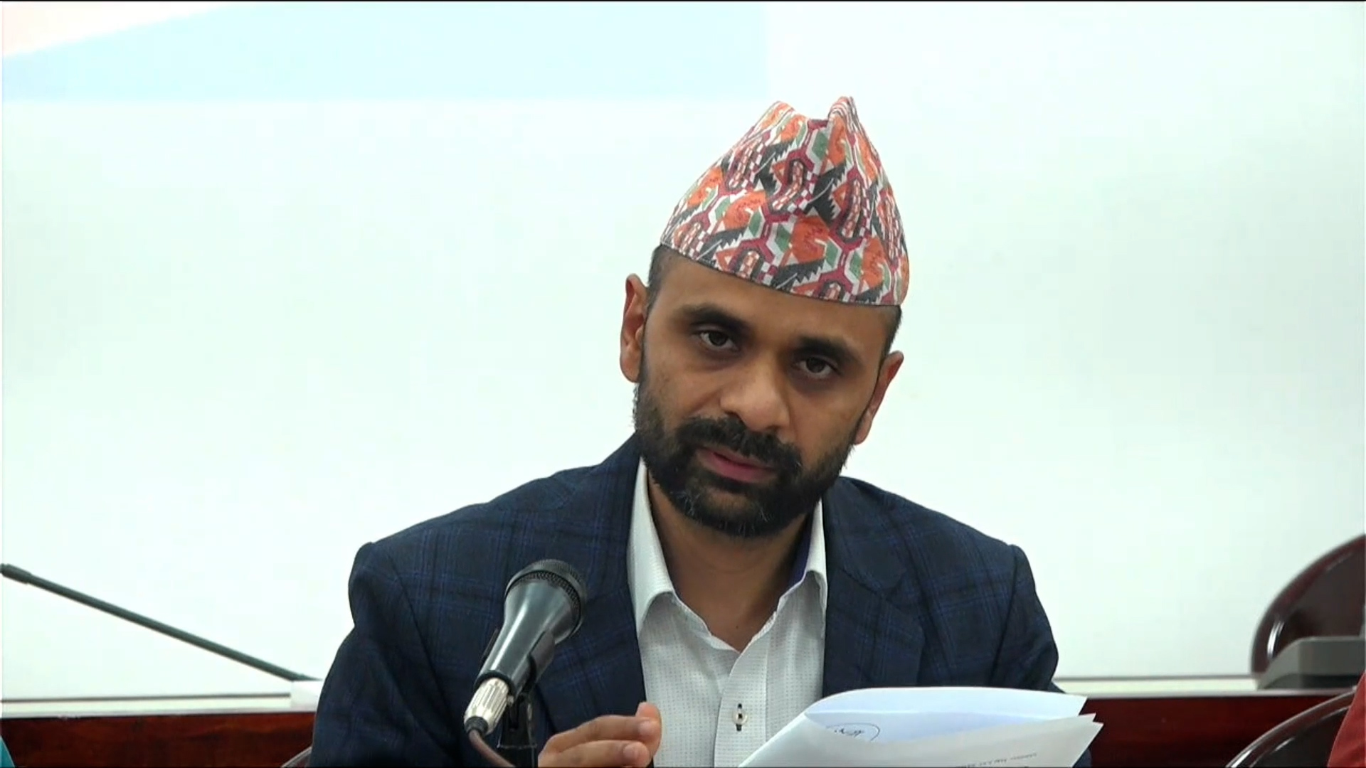 <span class='c1'>हेलो सरकारमा एक सातामा १ हजार ७५५</span> <span class='c2'>गुनासो, अनलाइन ठगीदेखि ग्यास अभावसम्मका समस्या</span>