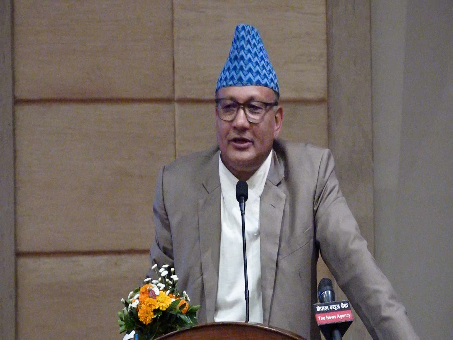 <span class='c1'>निर्वाचन प्रणाली जटिल हुँदा बदर मत बढेको</span> <span class='c2'>छ : प्रमुख निर्वाचन आयुक्त कार्की</span>