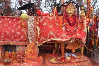 <span class='c1'>दशैंपछि पाथीभरामा भक्तजनको</span> <span class='c2'>आगमन बढ्यो</span>